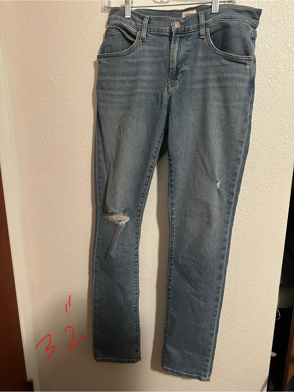 Classic Distressed Women's Blue Jeans from Hudson